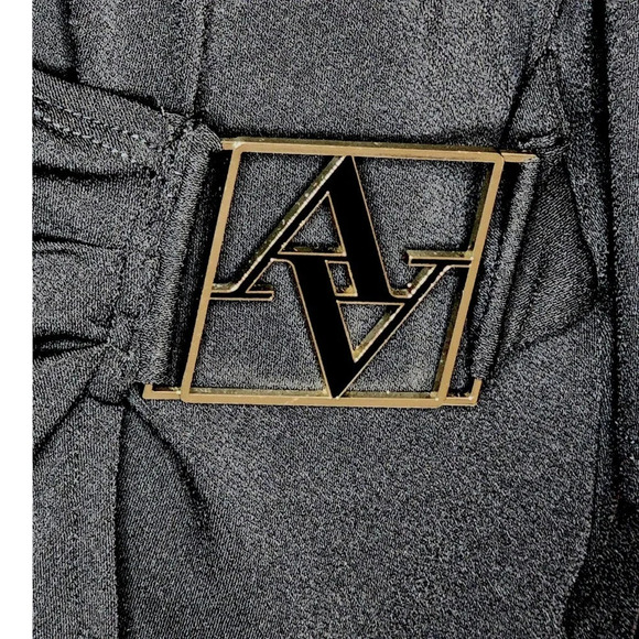 Adrienne Vittadini Womens Plus Stretch Draped Gold Logo Blouse Size 1X Black - Picture 2 of 7